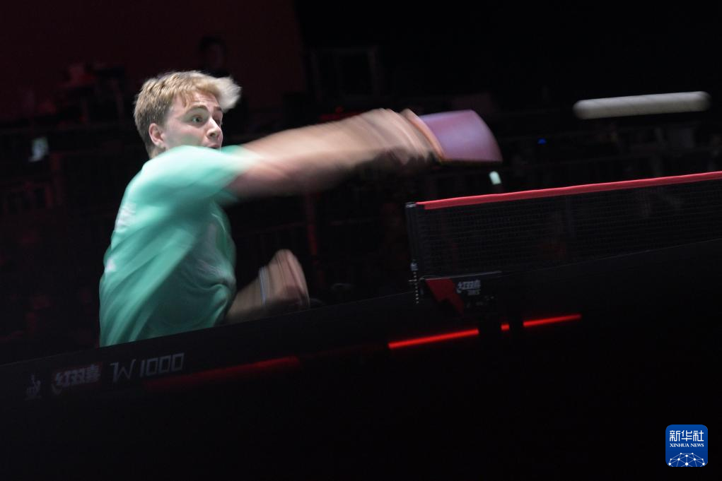 获领奖台位 获领奖台位